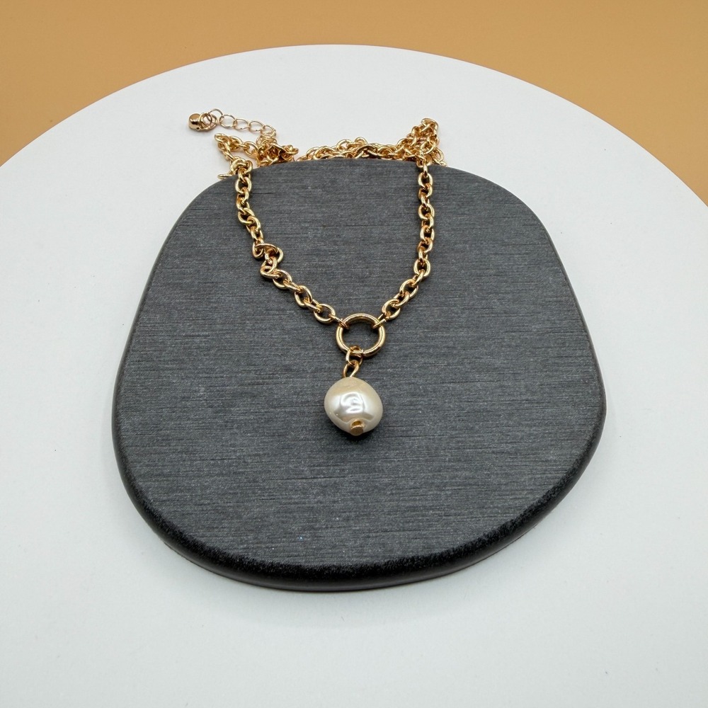 Gold Tone Chunky Chain Necklace Faux Baroque Pearl Pendant Statement Jewelry